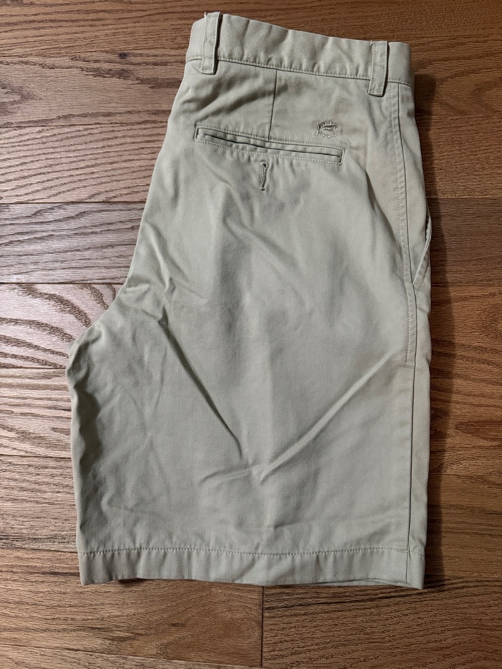 Southern Tide Men's Light Khaki Flat Front Shorts